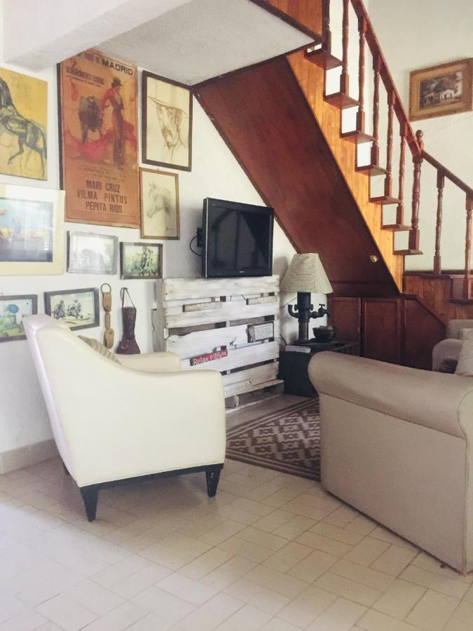 La Union Casa De Huespedes El Trebol De Ezeizaゲストハウス エクステリア 写真